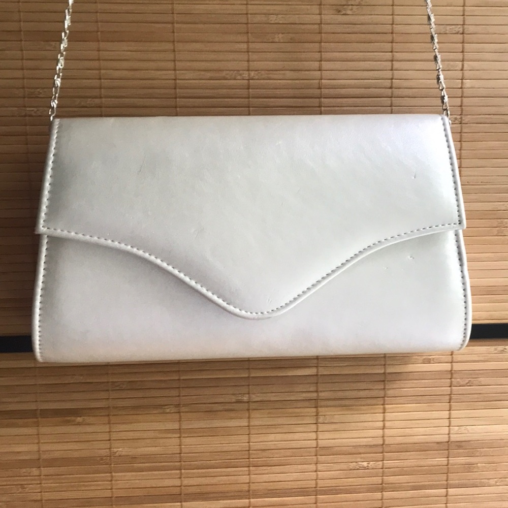 White Italian NWT almost nacar white